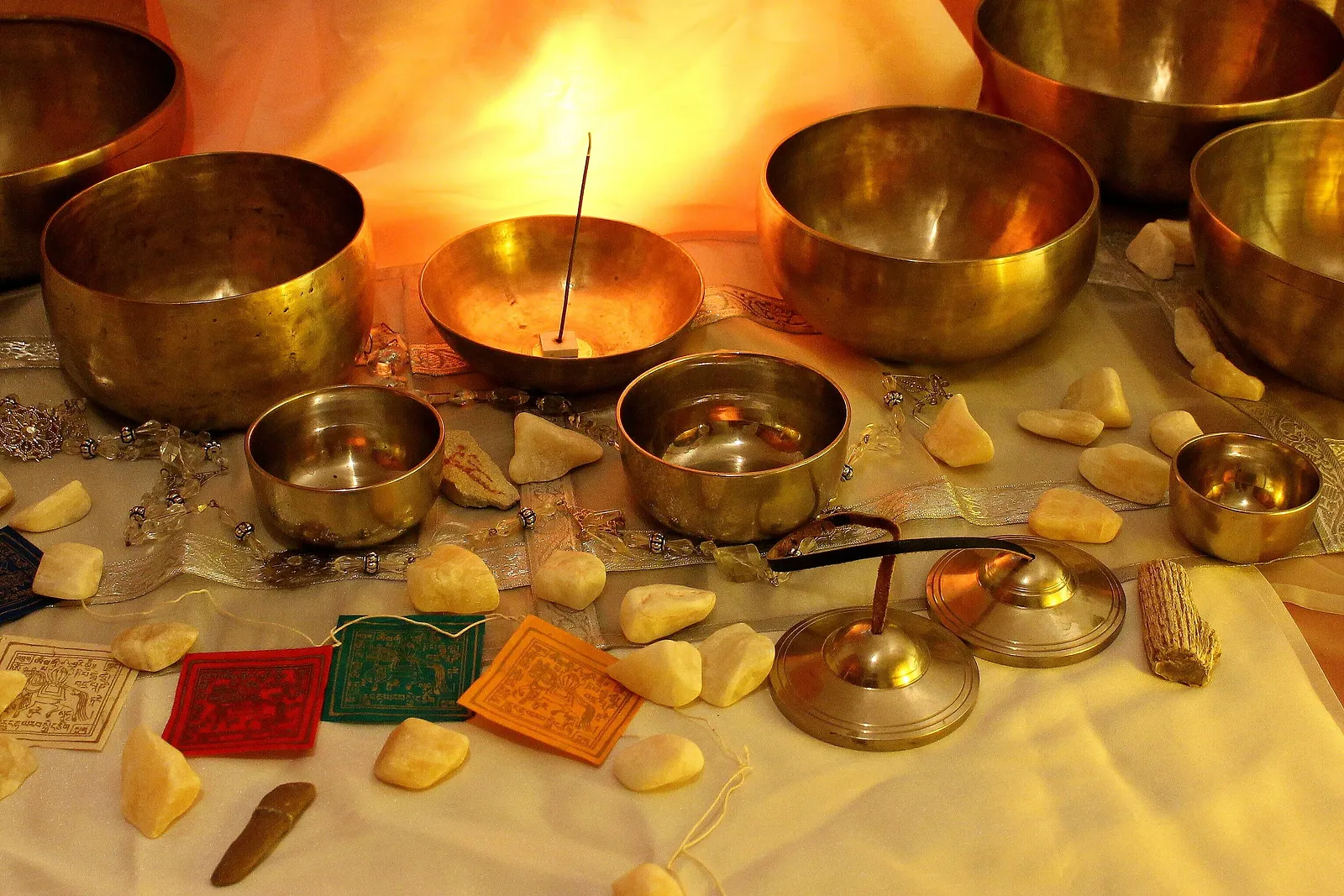 singing-bowl-235266.jpg