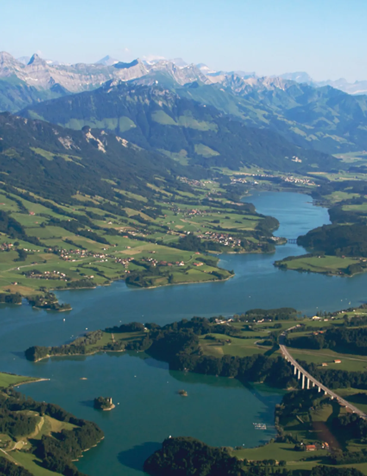 _Lac_de_la_Gruyère-pano_SITE.jpg